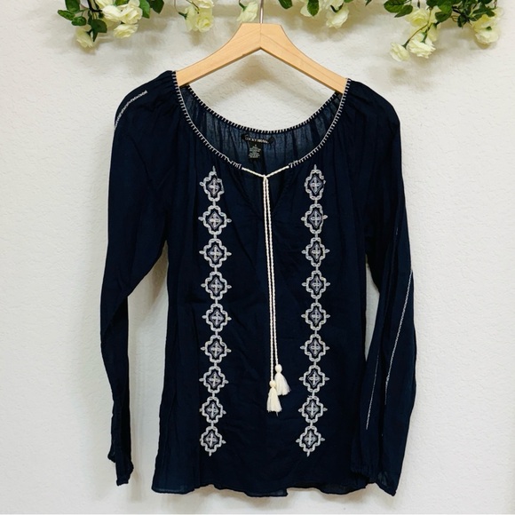 Lucky Brand Tops - Lucky Brand • Navy Embroidered Blouse